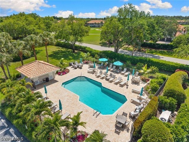 2335 Carrington CT 104, Naples, FL 34109