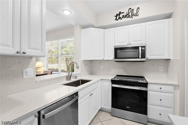 2335 Carrington CT 104, Naples, FL 34109