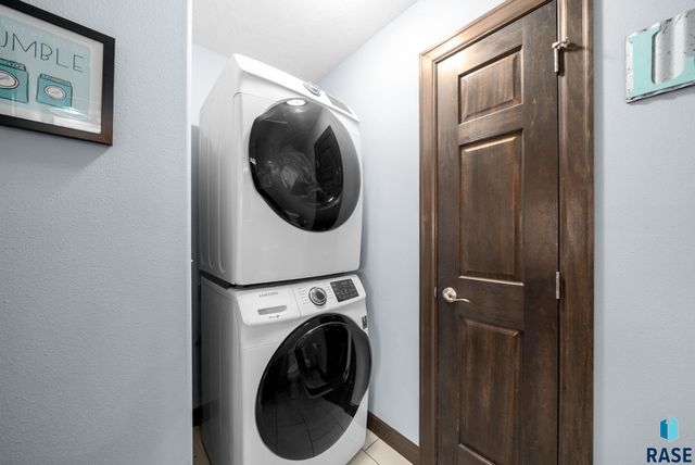 104 Tiger St Street, Harrisburg, SD 57032