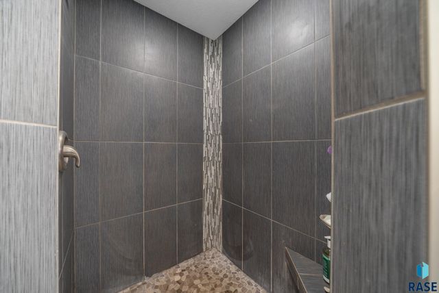 104 Tiger St Street, Harrisburg, SD 57032