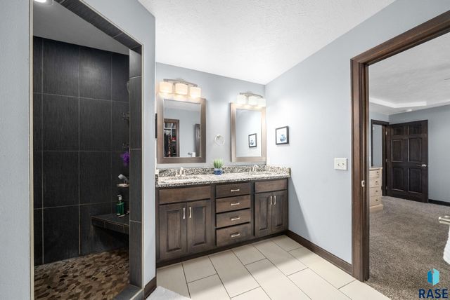 104 Tiger St Street, Harrisburg, SD 57032