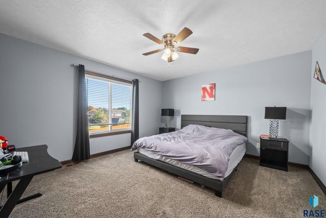 104 Tiger St Street, Harrisburg, SD 57032