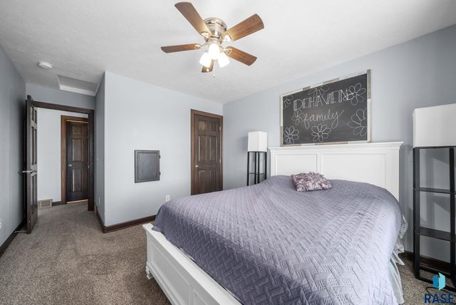 104 Tiger St Street, Harrisburg, SD 57032