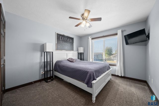 104 Tiger St Street, Harrisburg, SD 57032