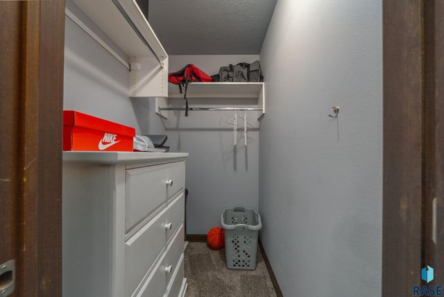 104 Tiger St Street, Harrisburg, SD 57032