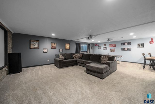 104 Tiger St Street, Harrisburg, SD 57032