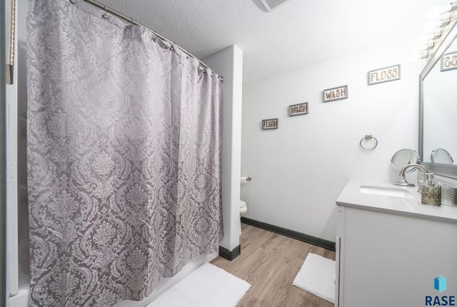 104 Tiger St Street, Harrisburg, SD 57032