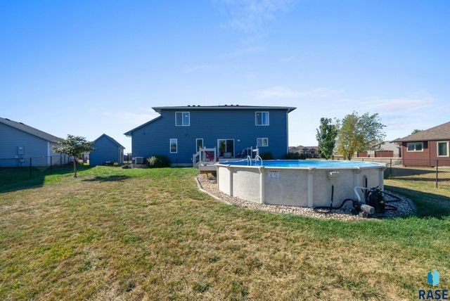 104 Tiger St Street, Harrisburg, SD 57032