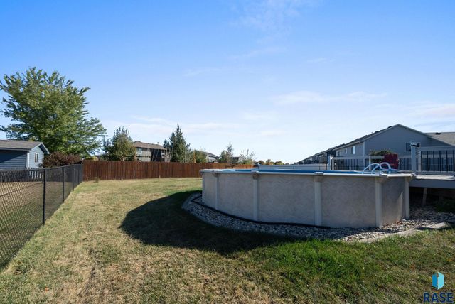 104 Tiger St Street, Harrisburg, SD 57032