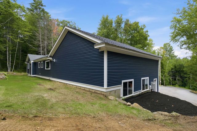 73 Forest Pond Road, New Hampton, NH 03256