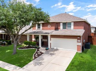 302 Highland Glen Drive, Wylie, TX 75098