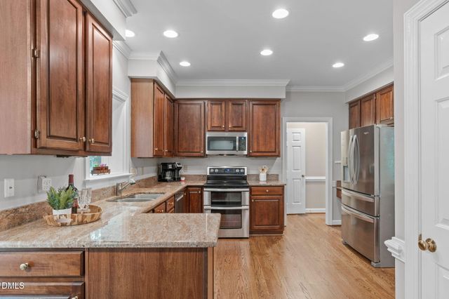 102 Clubstone Lane, Cary, NC 27518