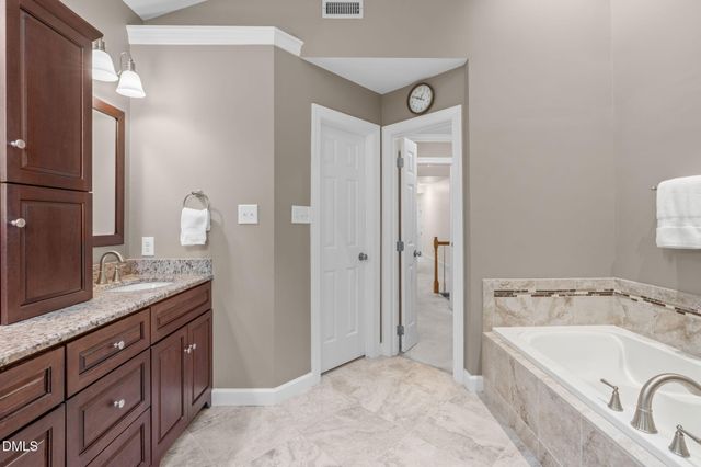 102 Clubstone Lane, Cary, NC 27518