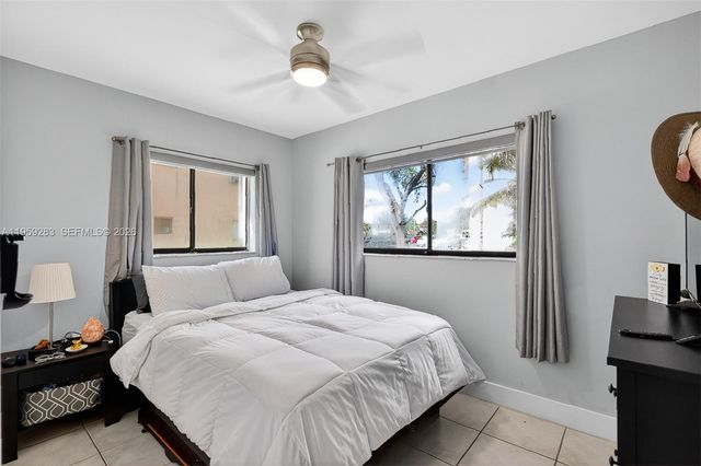 8540 SW 133rd Ave Rd 112, Miami, FL 33183