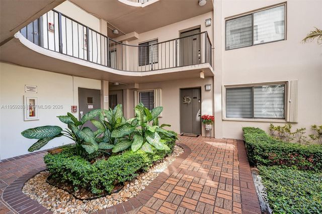 8540 SW 133rd Ave Rd 112, Miami, FL 33183