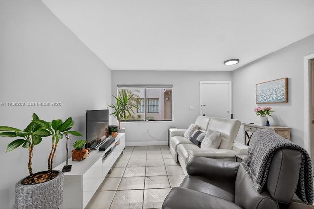 8540 SW 133rd Ave Rd 112, Miami, FL 33183