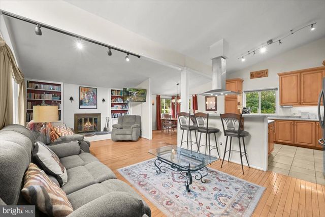 9233 SPRING VALLEY RD, Ellicott City, MD 21043