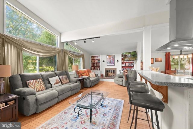 9233 SPRING VALLEY RD, Ellicott City, MD 21043