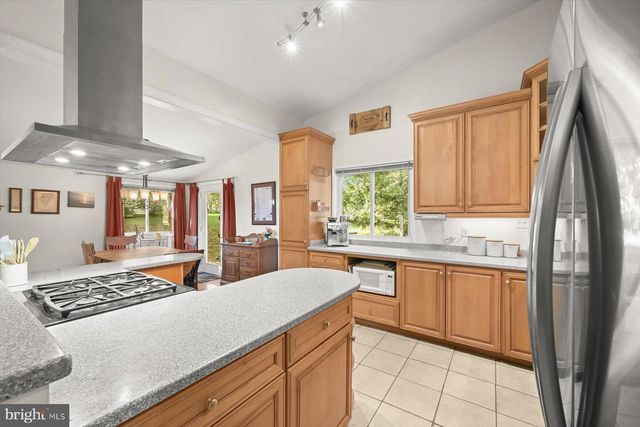 9233 SPRING VALLEY RD, Ellicott City, MD 21043