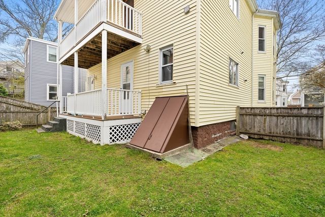 15 Boston Ave 1, Somerville, MA 02144