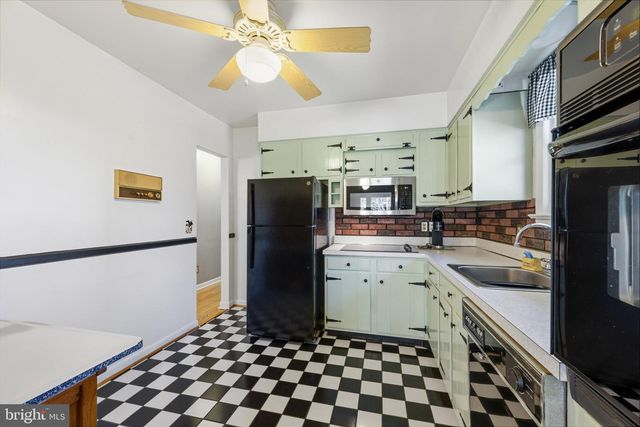 2019 VALLEY RD, Annapolis, MD 21401