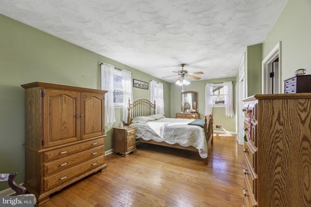 2019 VALLEY RD, Annapolis, MD 21401