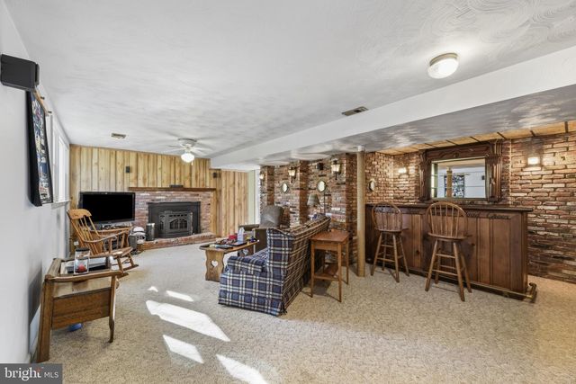 2019 VALLEY RD, Annapolis, MD 21401