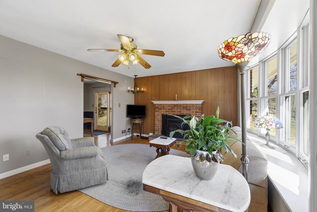 2019 VALLEY RD, Annapolis, MD 21401