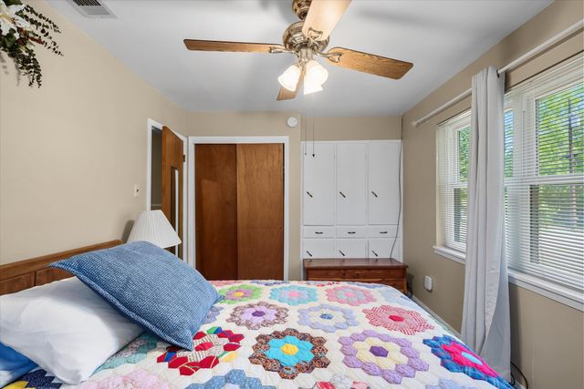 1207 Lakeside Drive, Grand Saline, TX 75140