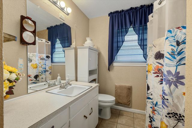 1207 Lakeside Drive, Grand Saline, TX 75140