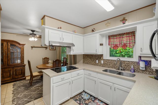 1207 Lakeside Drive, Grand Saline, TX 75140