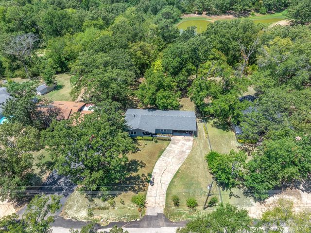 1207 Lakeside Drive, Grand Saline, TX 75140