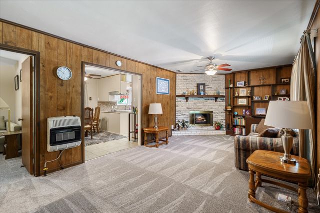 1207 Lakeside Drive, Grand Saline, TX 75140