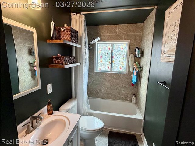 6688 Madison Street, Taylor, MI 48180