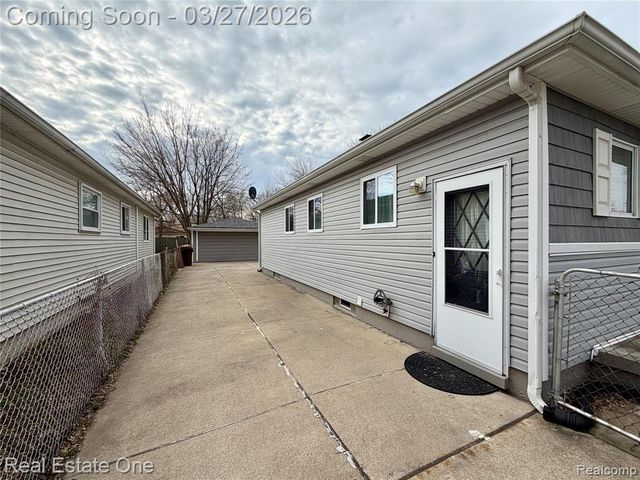 6688 Madison Street, Taylor, MI 48180