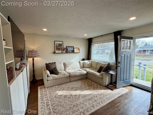 6688 Madison Street, Taylor, MI 48180