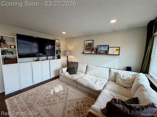 6688 Madison Street, Taylor, MI 48180