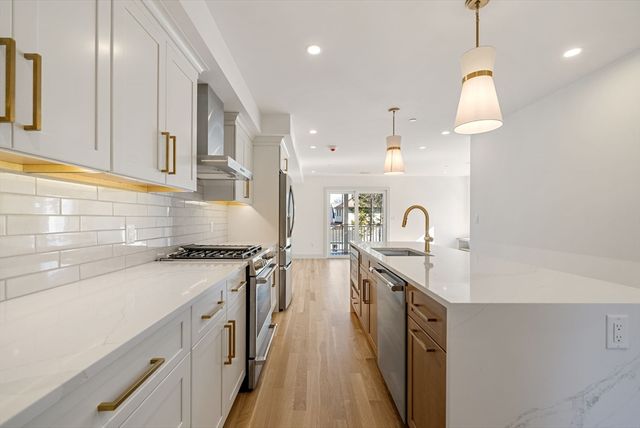 6-8 South 2, Stoneham, MA 02180