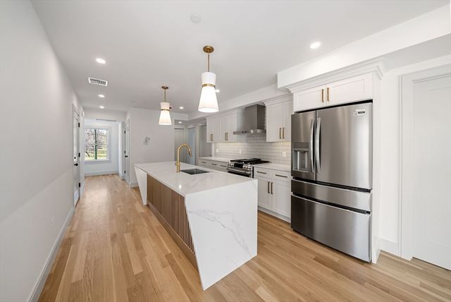 6-8 South 2, Stoneham, MA 02180