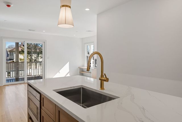 6-8 South 2, Stoneham, MA 02180