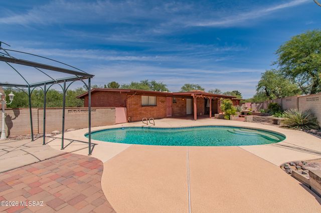 2720 N Avenida Empalme, Tucson, AZ 85715