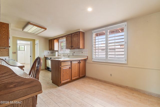 2720 N Avenida Empalme, Tucson, AZ 85715