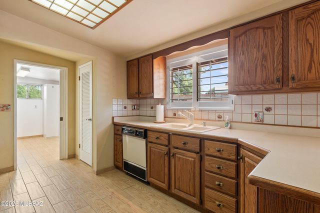 2720 N Avenida Empalme, Tucson, AZ 85715