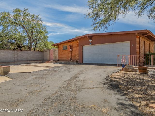 2720 N Avenida Empalme, Tucson, AZ 85715