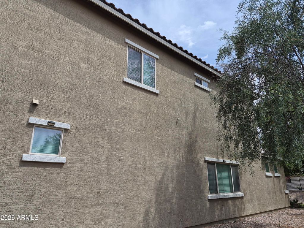 Image 10 of property listing at 1711 W POLLACK Street, Phoenix, AZ 85041