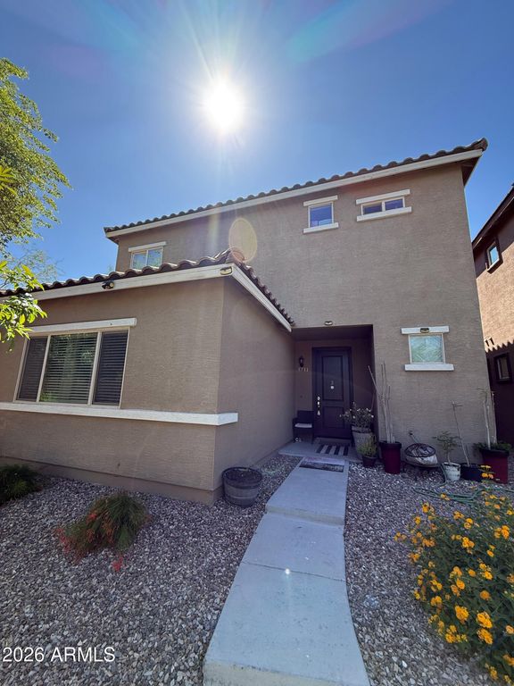 Image 3 of property listing at 1711 W POLLACK Street, Phoenix, AZ 85041