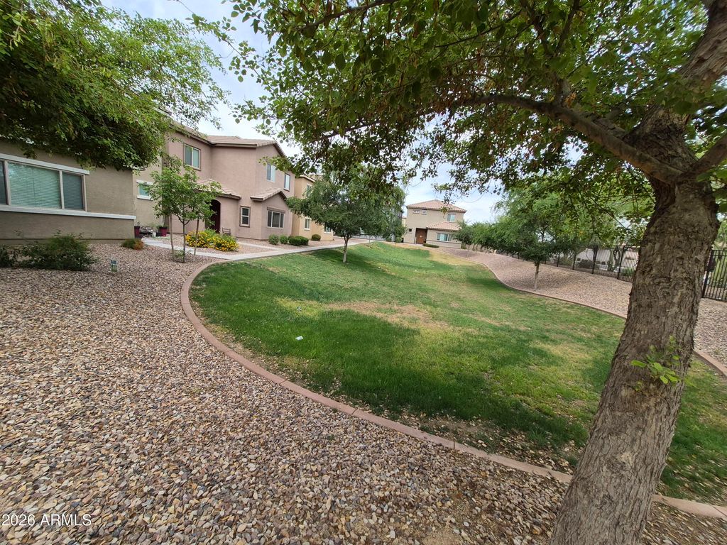 Image 7 of property listing at 1711 W POLLACK Street, Phoenix, AZ 85041