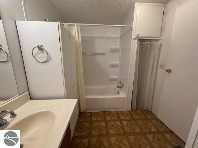 10242 N 7 Mile Road, Lake City, MI 49651