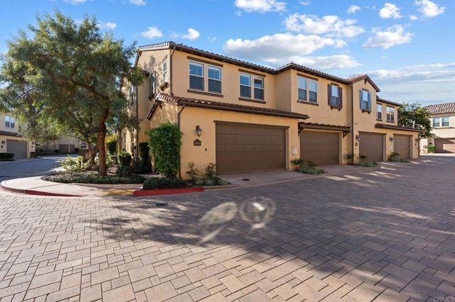 15968 Parkview Loop, San Diego, CA 92127