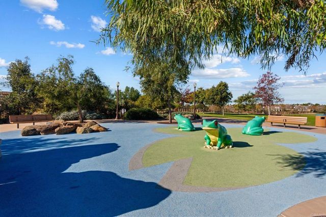 15968 Parkview Loop, San Diego, CA 92127